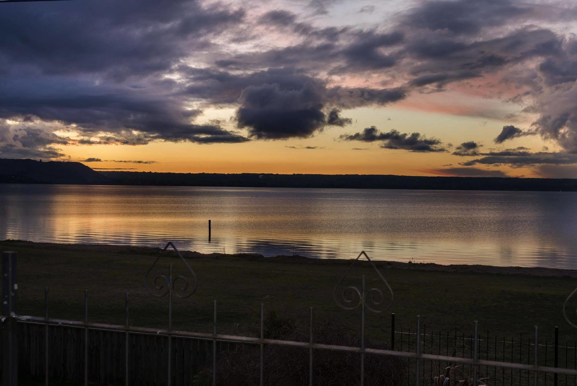 Tickled Trout B&B Rotorua Luaran gambar