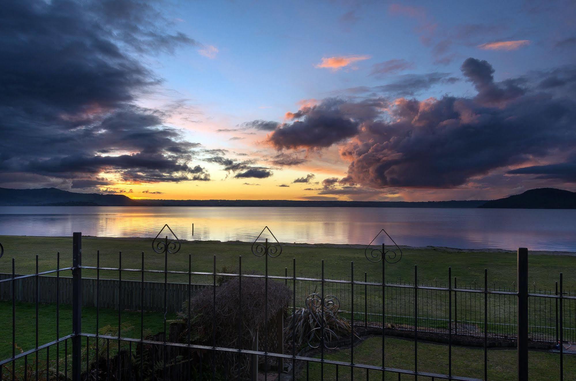 Tickled Trout B&B Rotorua Luaran gambar